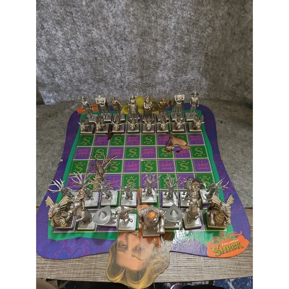 Shrek Deluxe Chess Set Deluxe Edition Complete